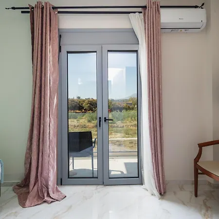 Hotel Iosifina, 80 Metres From Episkopi Beach! Dhramia Room photo