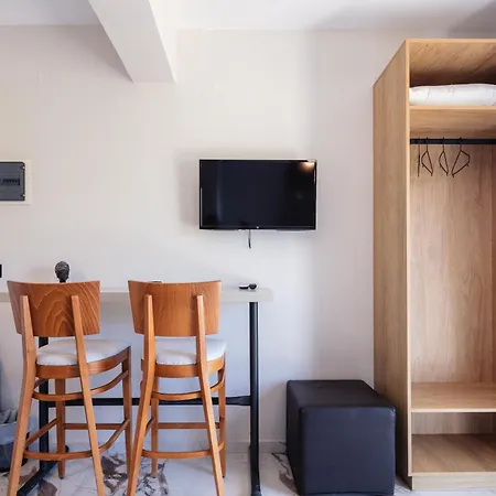 Hotel Iosifina, 80 Metres From Episkopi Beach! Dhramia Room photo