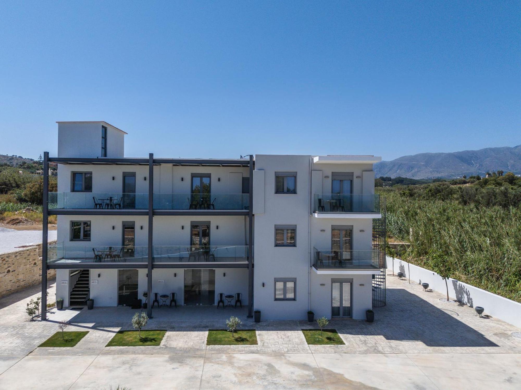 Iosifina, 80 Metres From Episkopi Beach! Apartment *