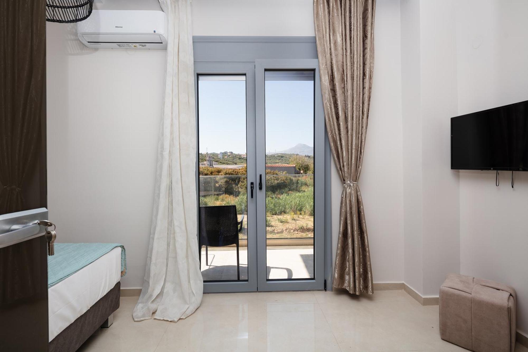 Apartment Iosifina, 80 Metres From Episkopi Beach! *