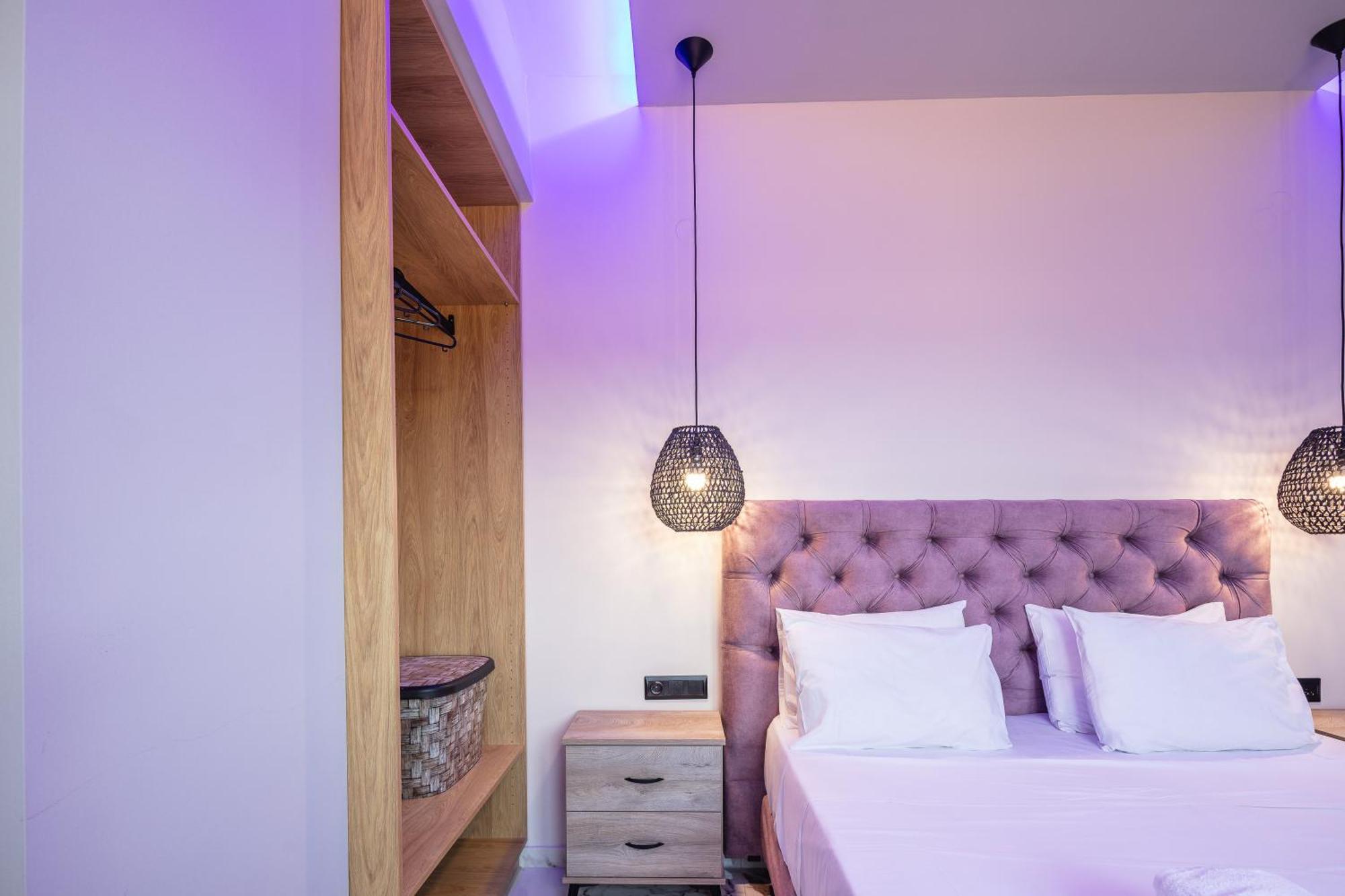 Iosifina, 80 Metres From Episkopi Beach! Apartment Dhramia