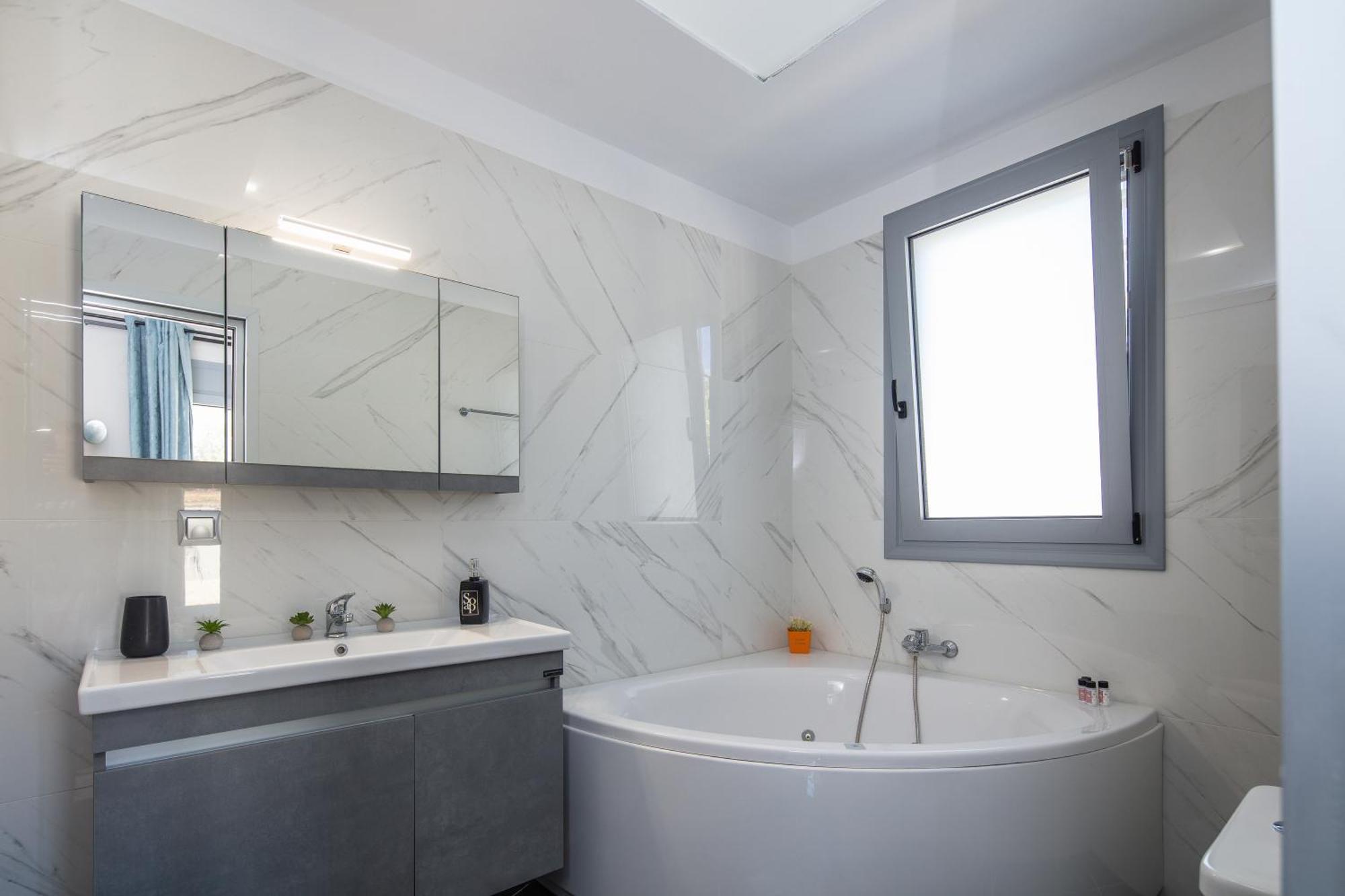 Iosifina, 80 Metres From Episkopi Beach!