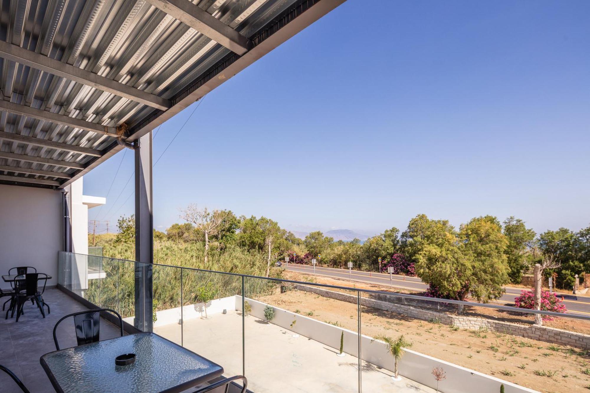 Iosifina, 80 Metres From Episkopi Beach! Dhramia