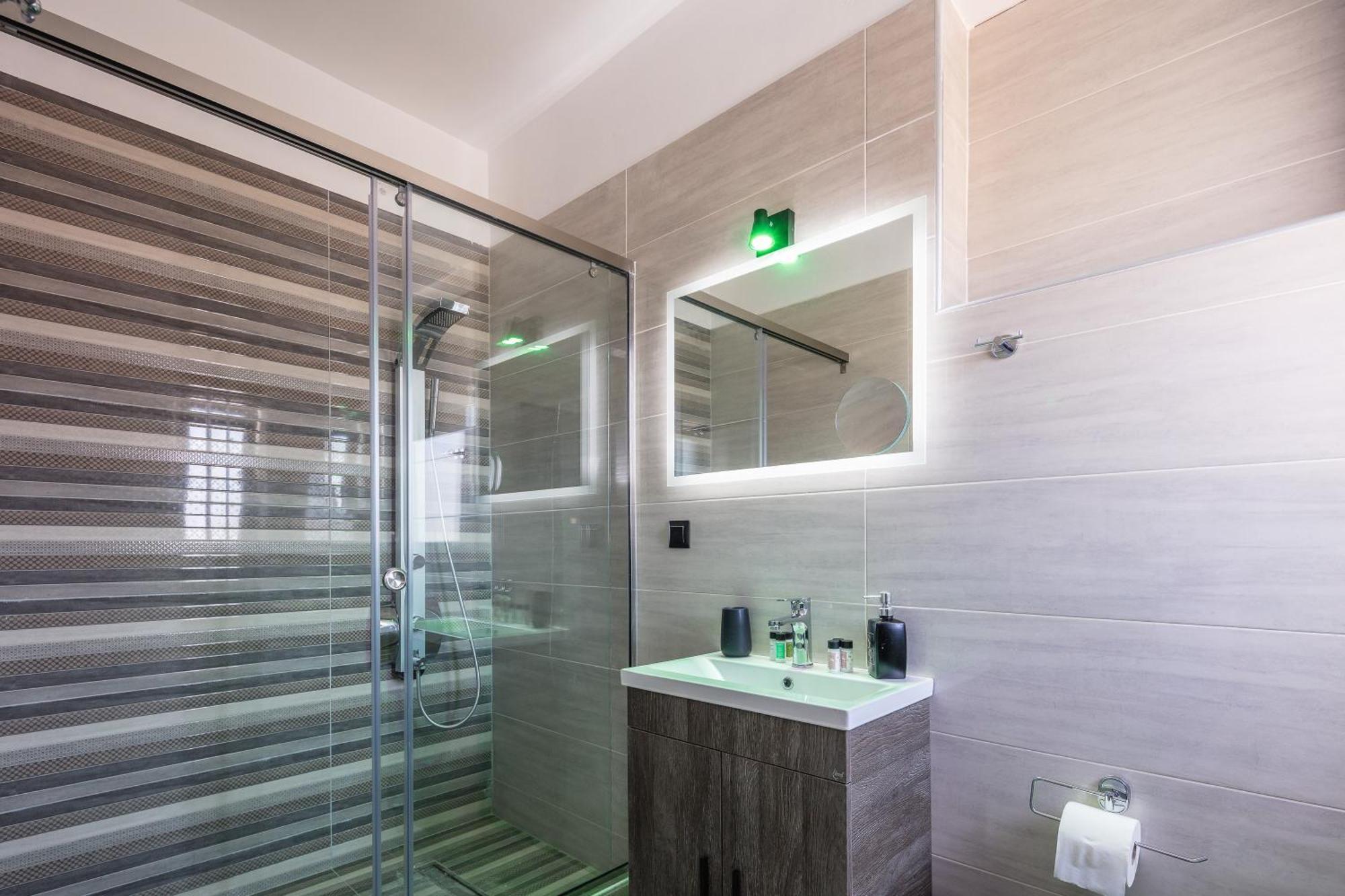 Iosifina, 80 Metres From Episkopi Beach! * Dhramia