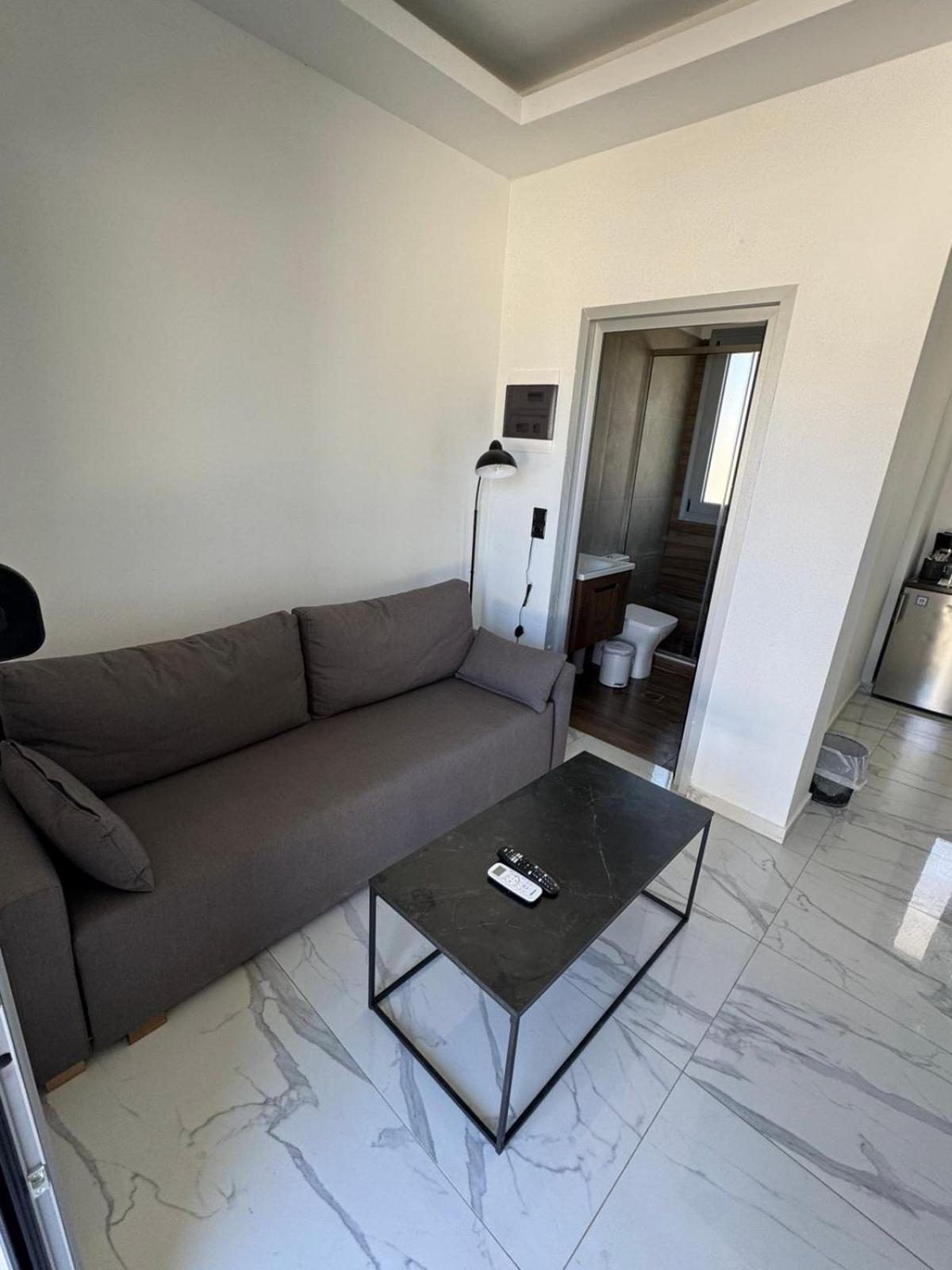 Iosifina, 80 Metres From Episkopi Beach! Apartament